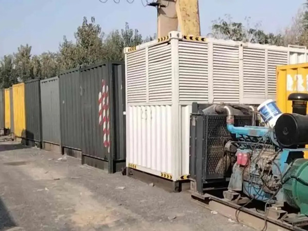 潭门镇200KW柴油发电机机组每小时油耗是多少？